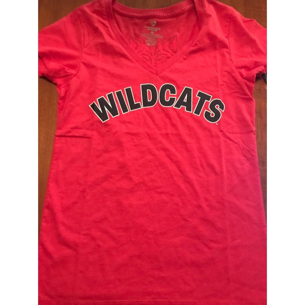 University T-shirt Red Arizona Wildcats V-neck Sma